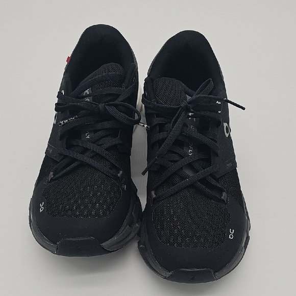 On Running Women's Cloud Flyer Athletic Shoes in Black and White - Picture 2 of 16